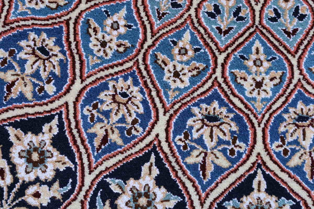 ペルシャ絨毯　ナイン産　赤　cn20542
