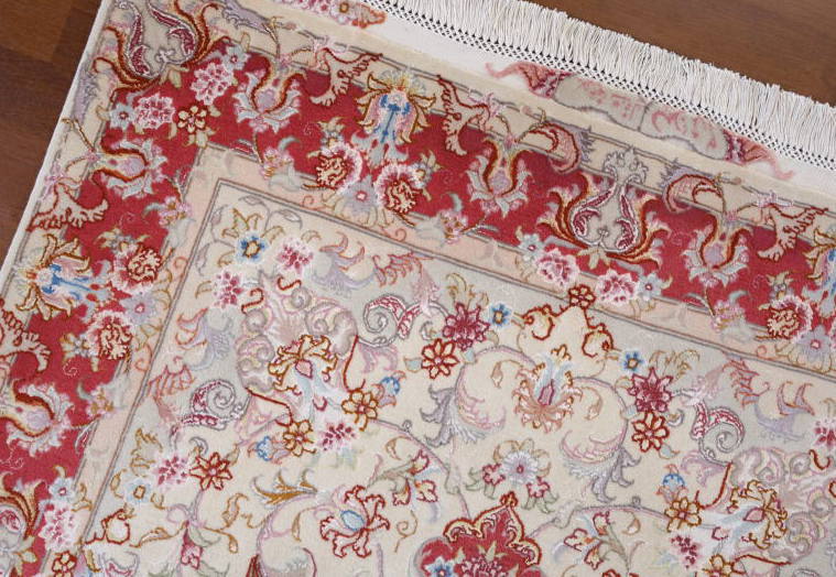 ペルシャ絨毯　タブリーズ産のオーリヤ模様3