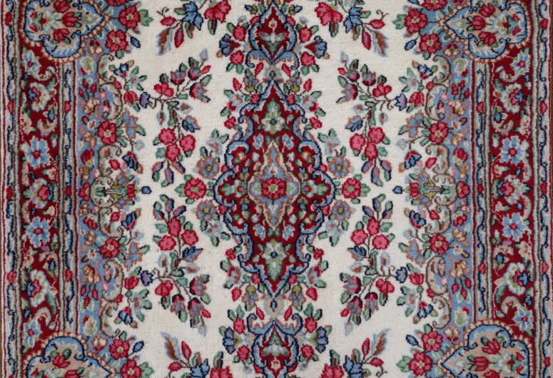 ペルシャ絨毯　ケルマン産4