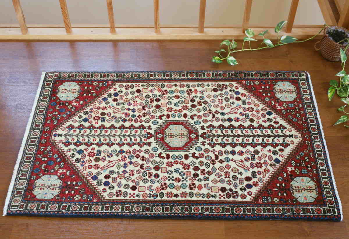ペルシャ絨毯玄関マット　アバデ産