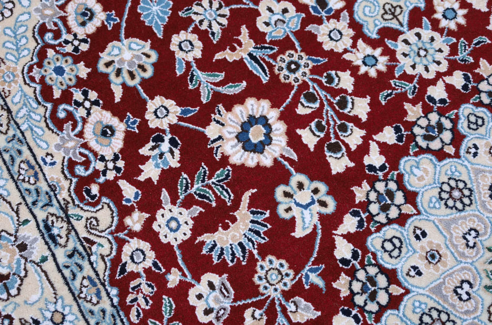 ペルシャ絨毯 イラン、ナイン産 204×128cm