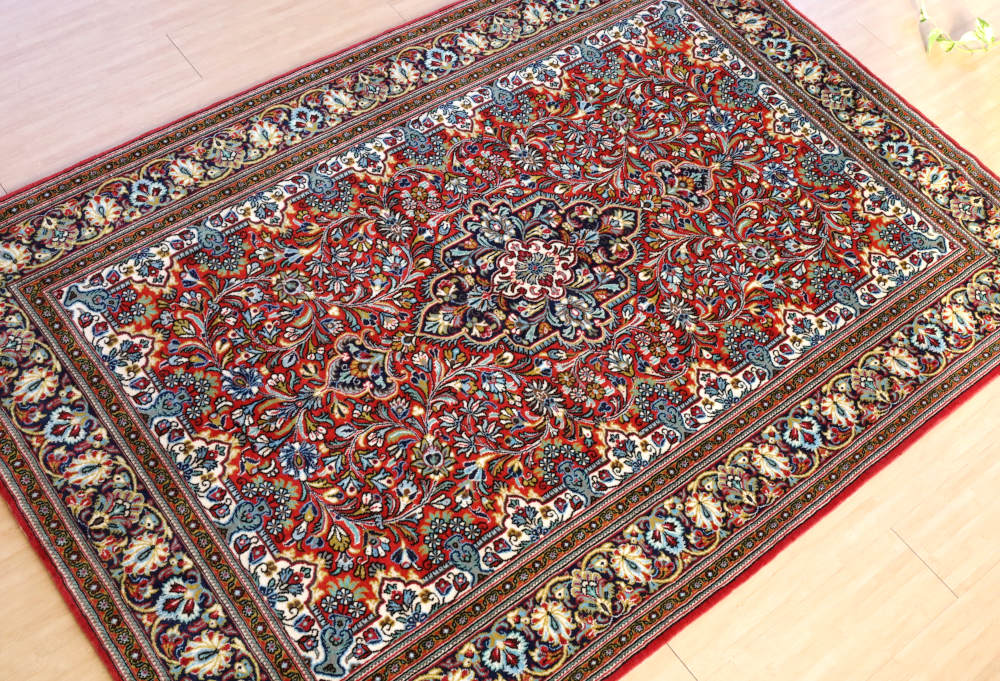 ペルシャ絨毯 イラン、クム産 198×137cm