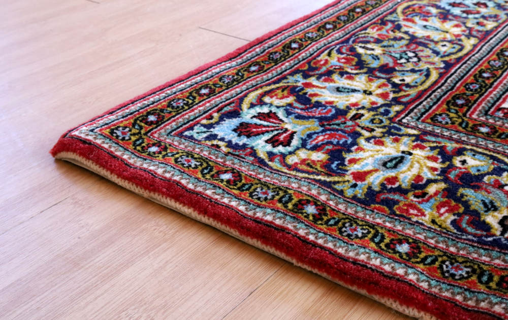 ペルシャ絨毯 イラン、クム産 198×137cm