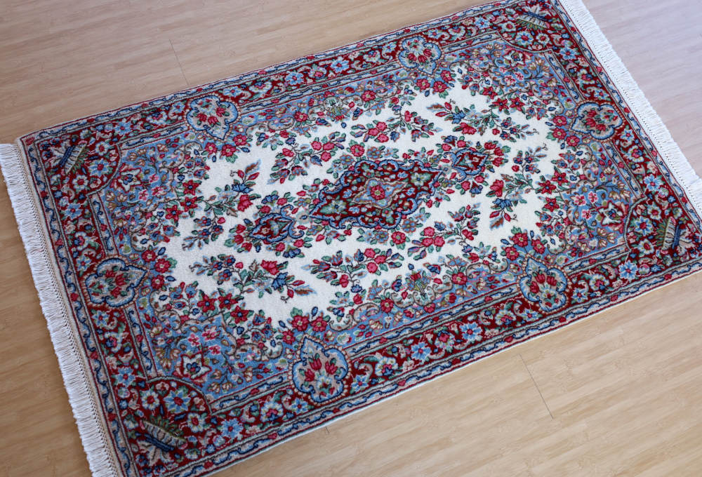 ペルシャ絨毯 ケルマン産 147×88cm ディテール1