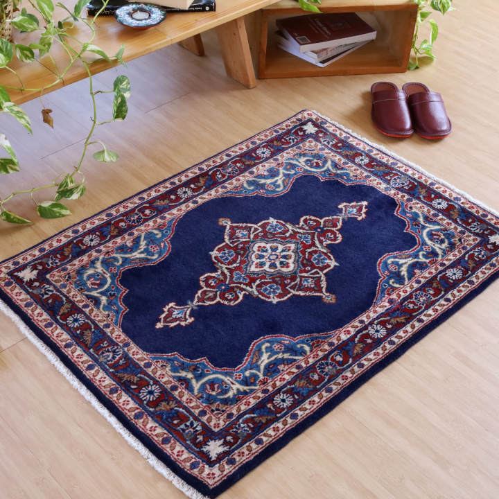 ペルシャ絨毯　サルーグ産　95×69cm