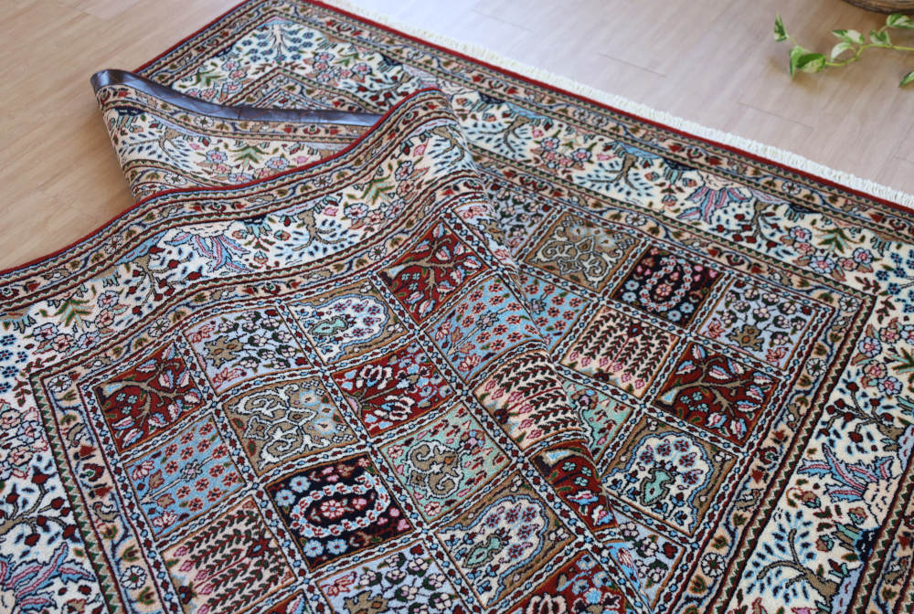 ペルシャ絨毯 イラン、ムード産 237×166cm ウール　パネル模様