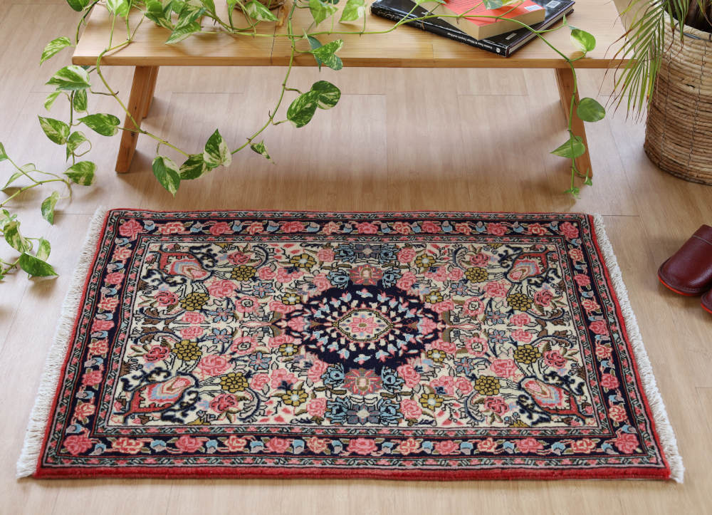 ビンテージペルシャ絨毯　玄関マット　イラン・ビジャー産 88×65cm ピンク