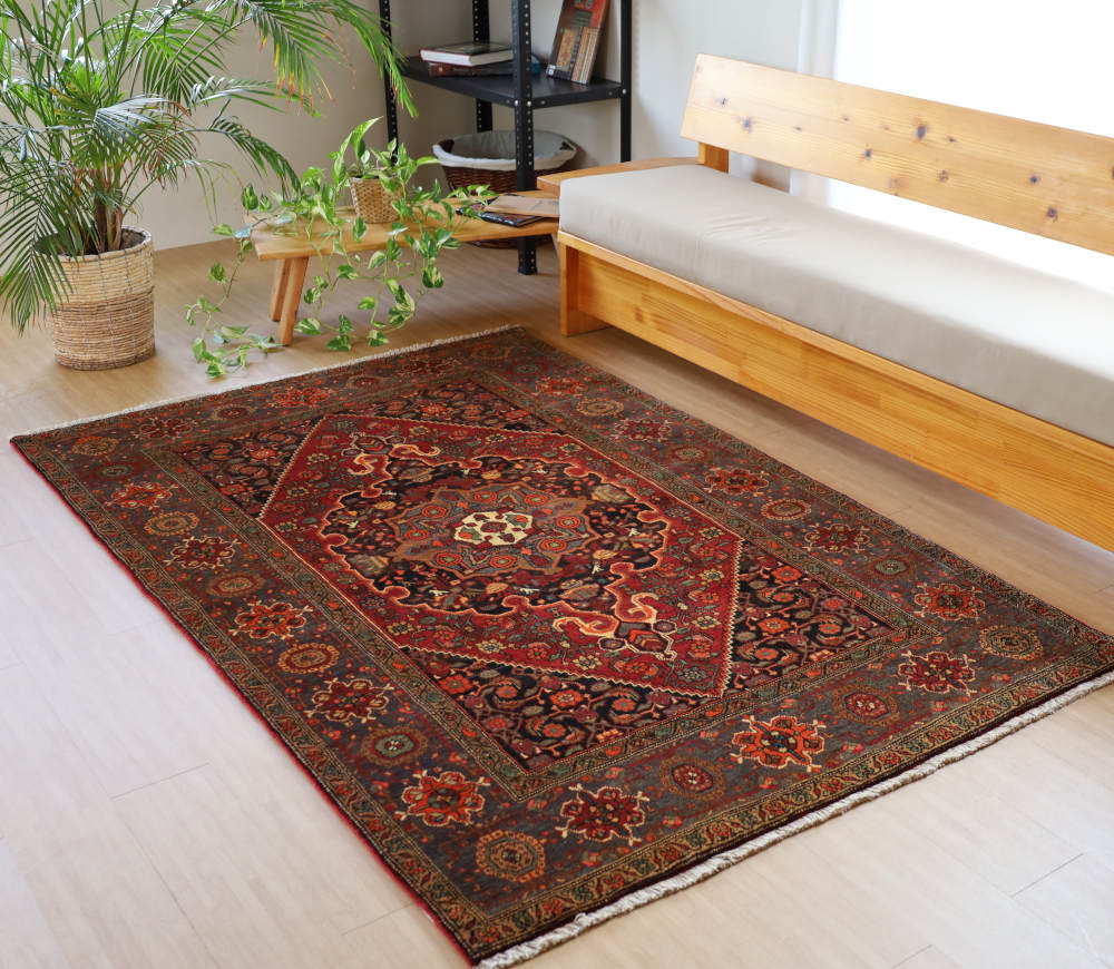 ペルシャ絨毯 イラン、ゴルトゥーグ産 204×135cm ウール　藍と茶