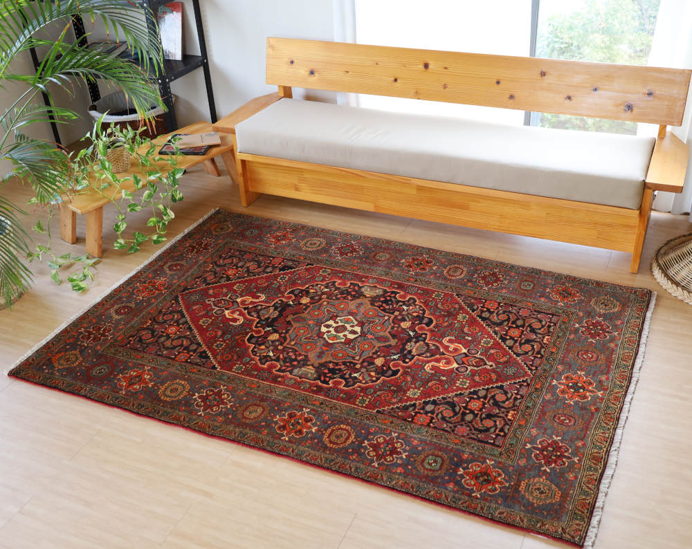 ペルシャ絨毯 イラン、ゴルトゥーグ産 204×135cm ウール　藍と茶