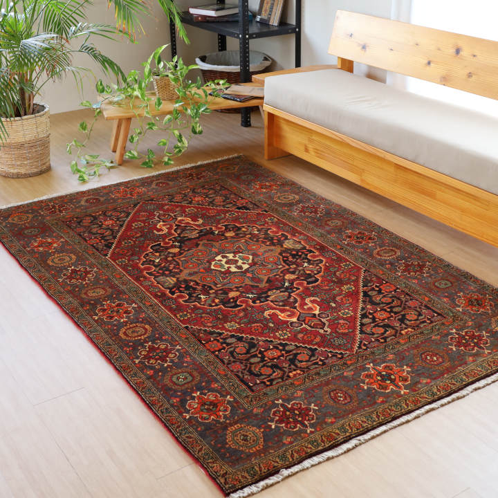 ペルシャ絨毯　ゴルトゥーグ産 204×135cm