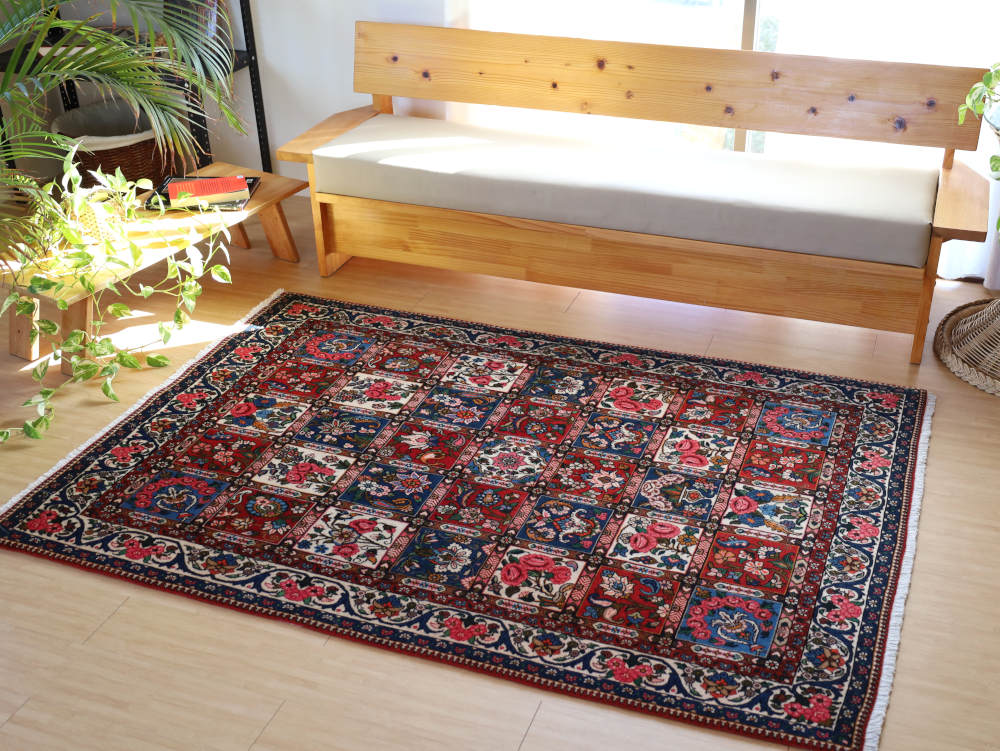 ペルシャ絨毯 イラン、バクティアリ族 195×136cm