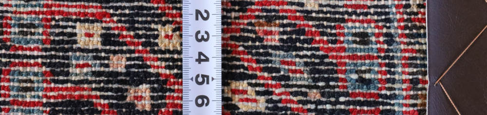 ペルシャ絨毯 イラン、ビドガネ産 190×150cm ウール　藍とえんじ