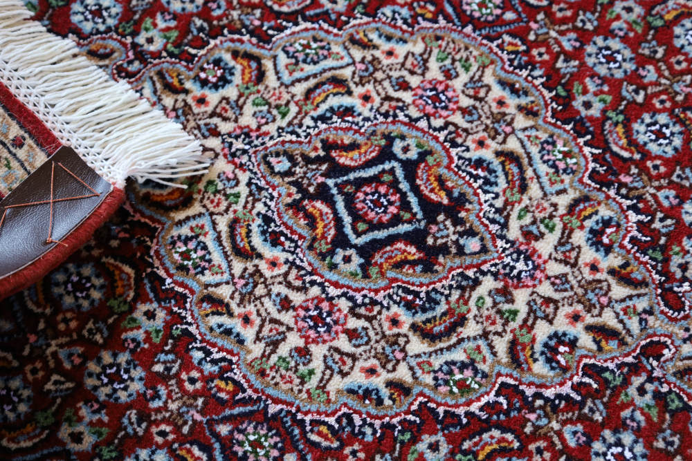 ペルシャ絨毯玄関マット イラン、ムード産 85×61cm ウール＆シルク　赤