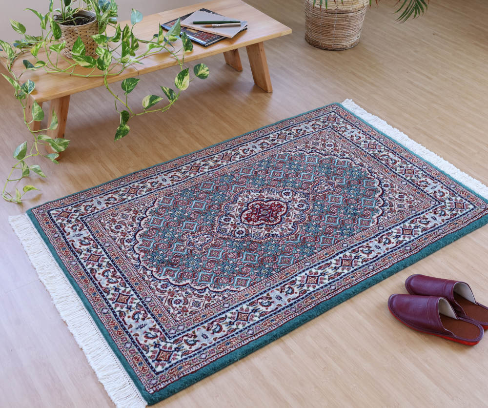 ペルシャ絨毯玄関マット イラン、ムード産 124×81cm ウール＆シルク　緑色