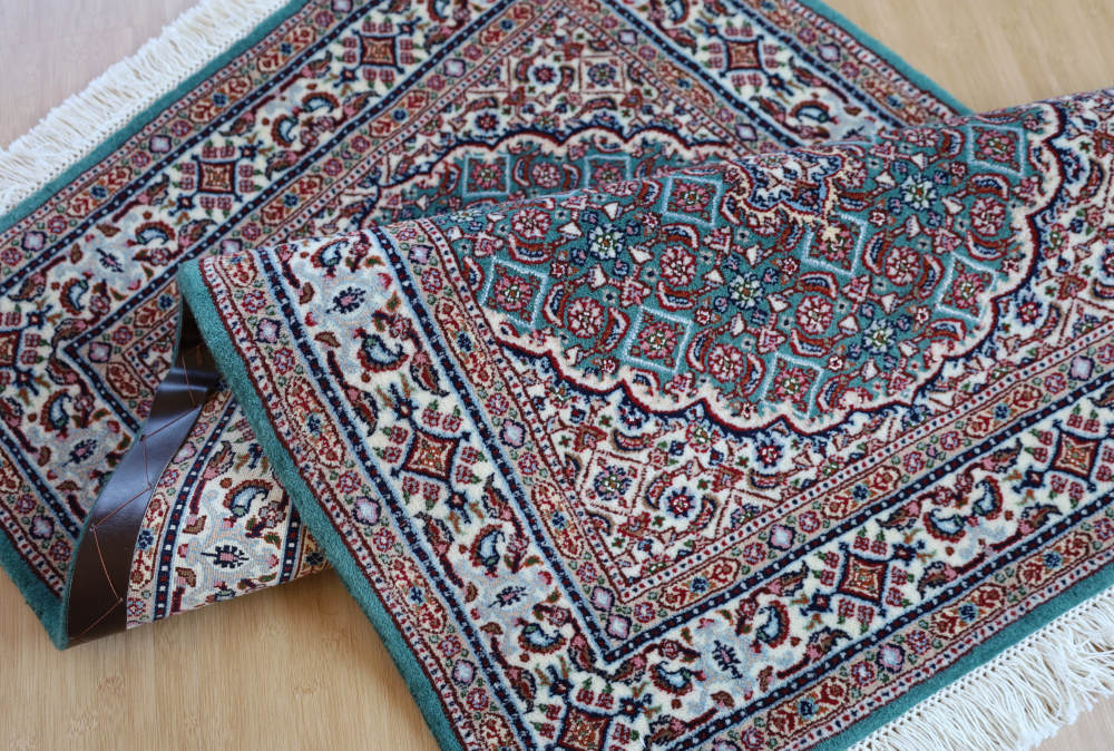 ペルシャ絨毯玄関マット イラン、ムード産 124×81cm ウール＆シルク　緑色