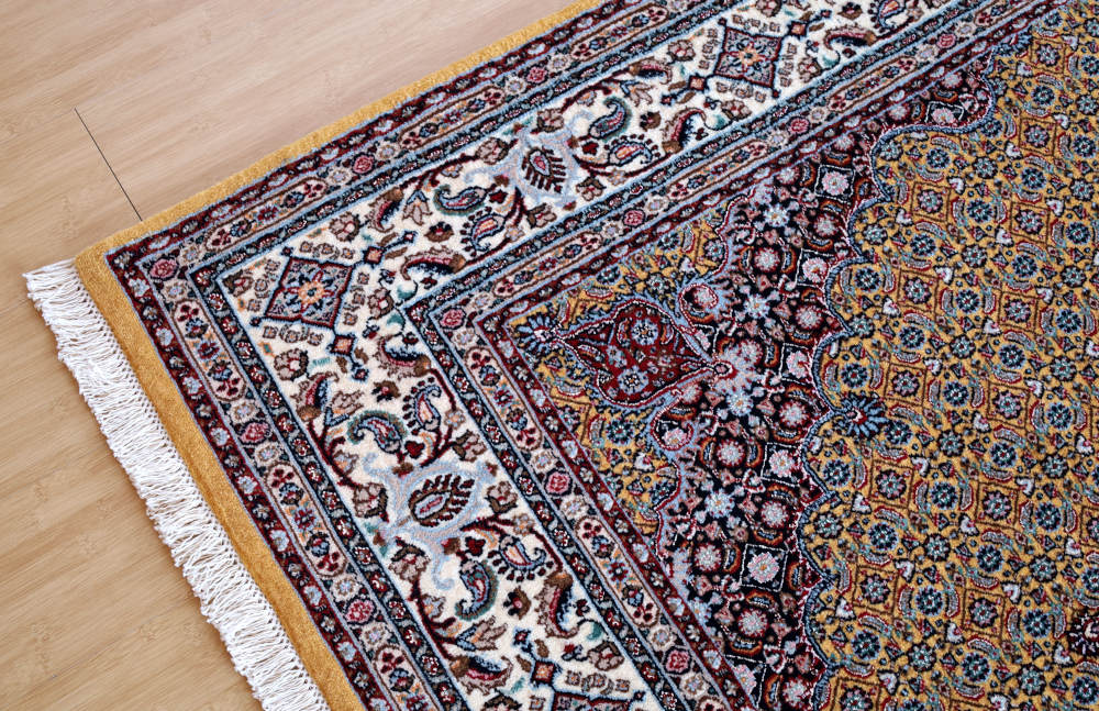 ペルシャ絨毯 イラン、ムード産 207×151cm ウール＆シルク　黄色