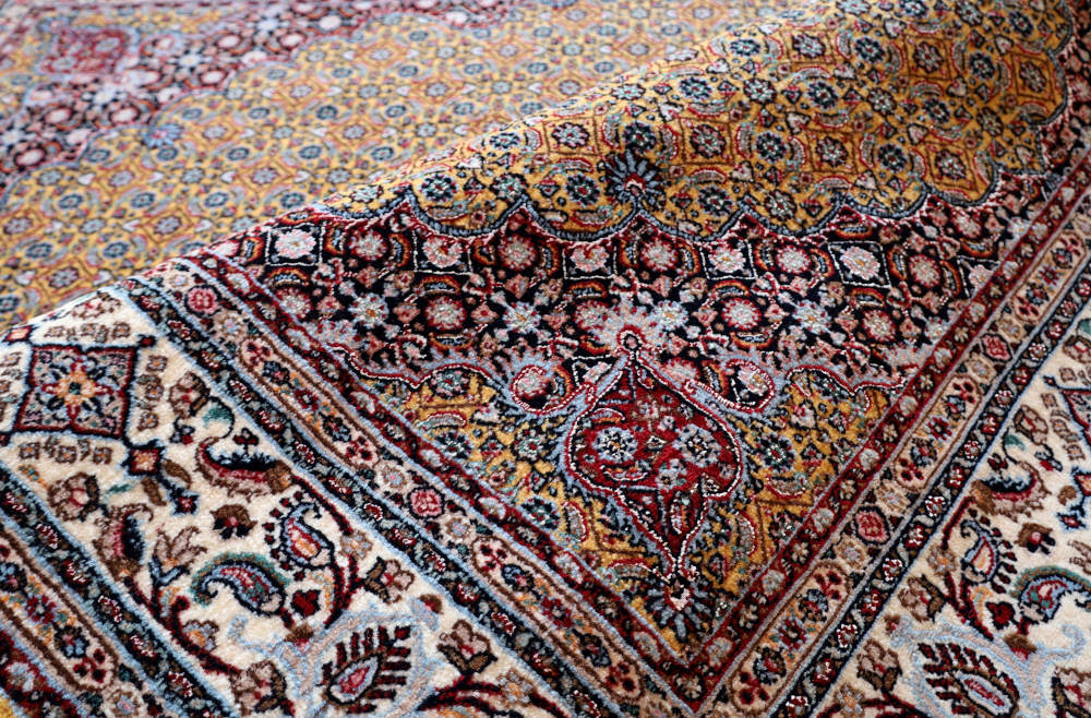 ペルシャ絨毯 イラン、ムード産 207×151cm ウール＆シルク　黄色