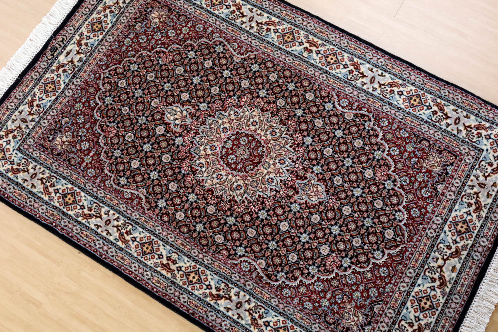ペルシャ絨毯 ムード産 156×105cm ディテール1