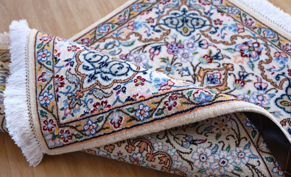 ペルシャ絨毯玄関マット イラン、ナイン産 91×63cm ウール＆シルク　白