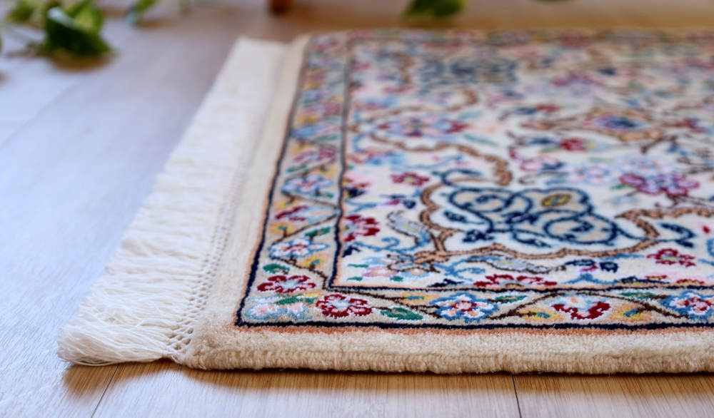 ペルシャ絨毯玄関マット イラン、ナイン産 91×63cm ウール＆シルク　白