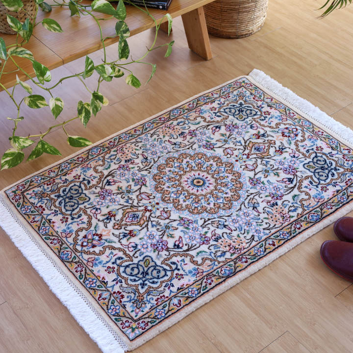 ペルシャ絨毯　ナイン産 91×63cm