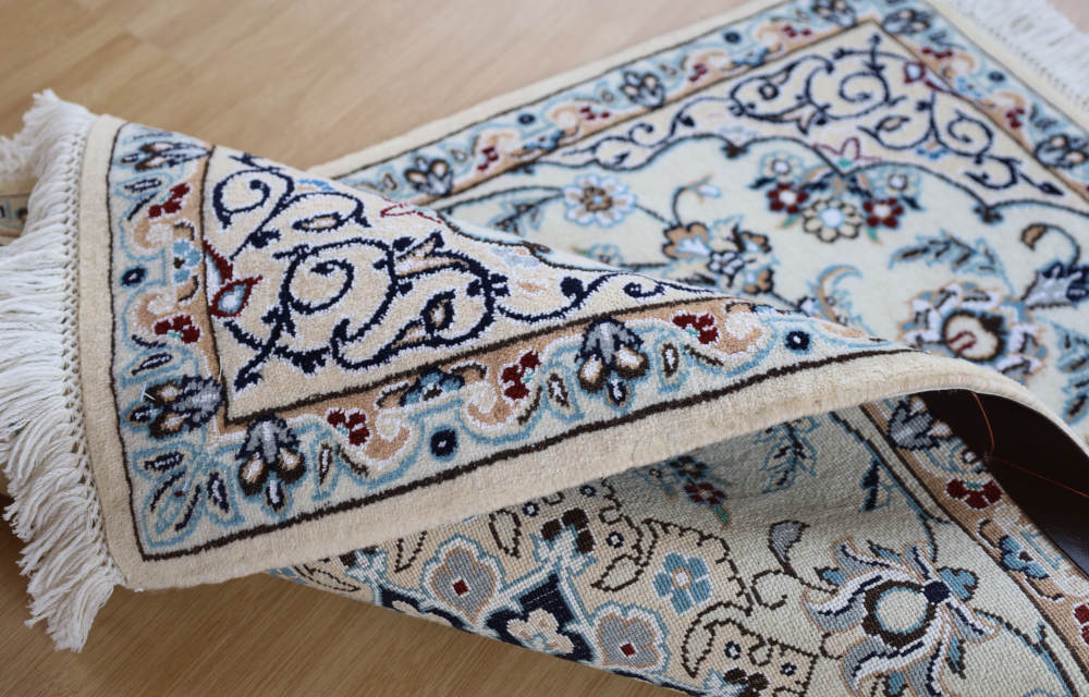 ペルシャ絨毯玄関マット イラン、ナイン産 92×61cm ウール＆シルク　白
