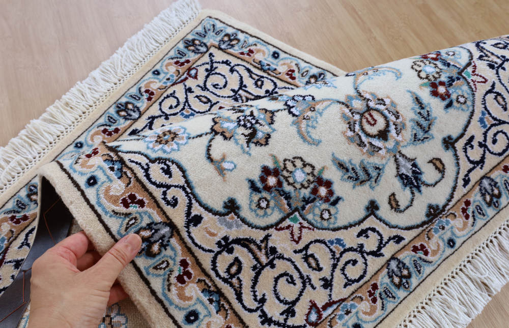 ペルシャ絨毯玄関マット イラン、ナイン産 92×61cm ウール＆シルク　白
