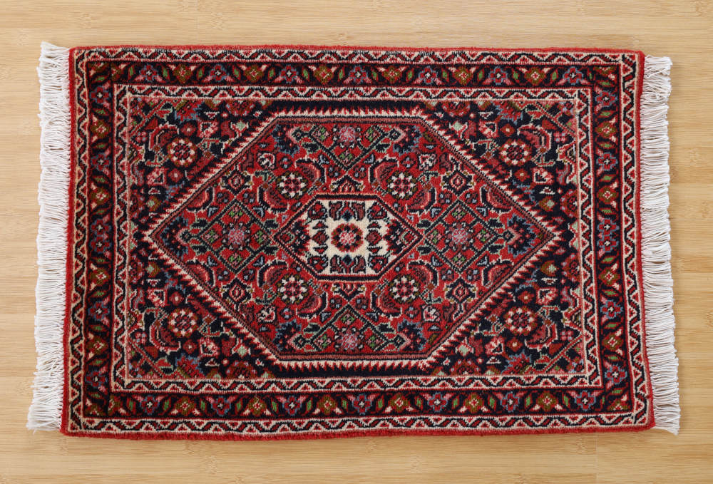 ペルシャ絨毯ビジャー産　65×44cm　ミニサイズ