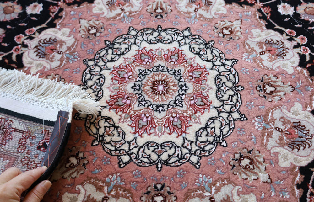 ペルシャ絨毯 イラン、タブリーズ産 203×152cm ウール&シルク 藍×ピンク