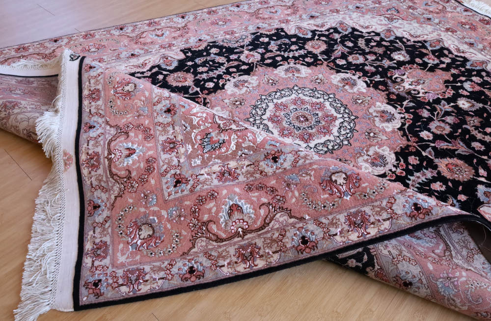 ペルシャ絨毯 イラン、タブリーズ産 203×152cm ウール&シルク 藍×ピンク
