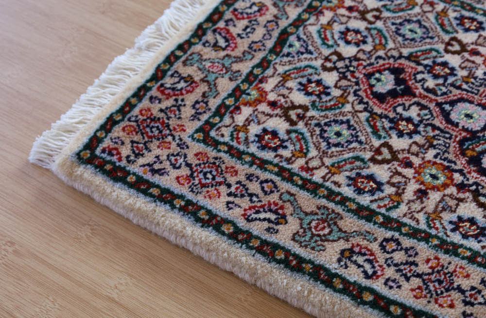 ペルシャ絨毯ムード産　56×39cm　ミニサイズ