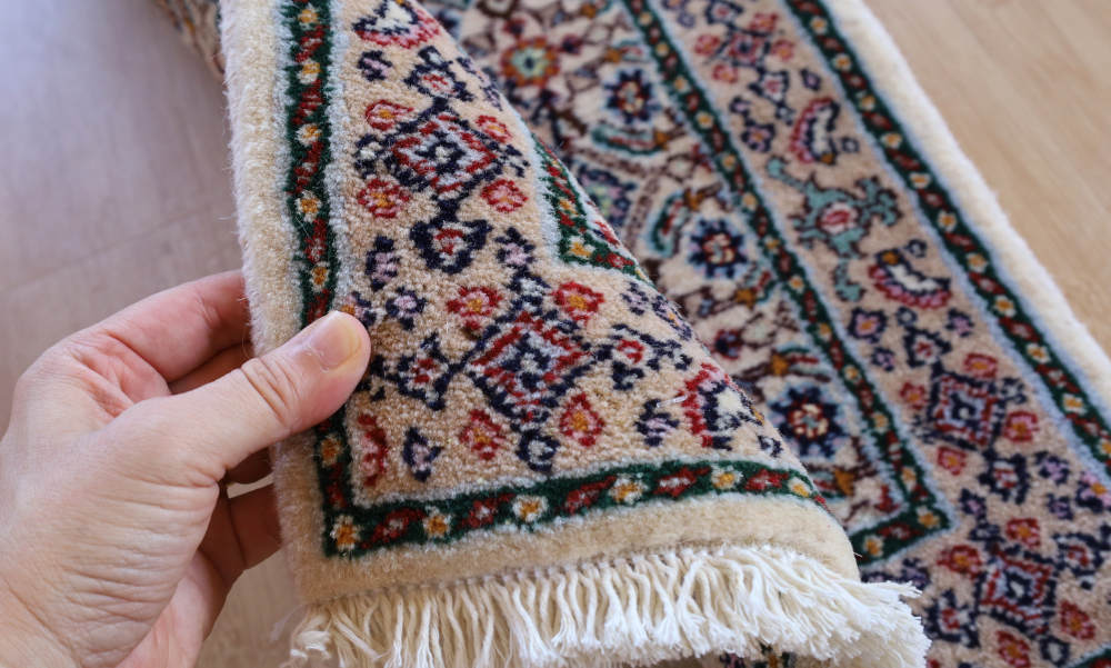ペルシャ絨毯ムード産　56×39cm　ミニサイズ