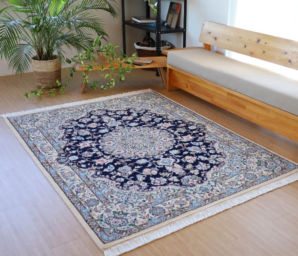 ペルシャ絨毯 イラン、ナイン産 201×151cm ウール＆シルク　ネイビー