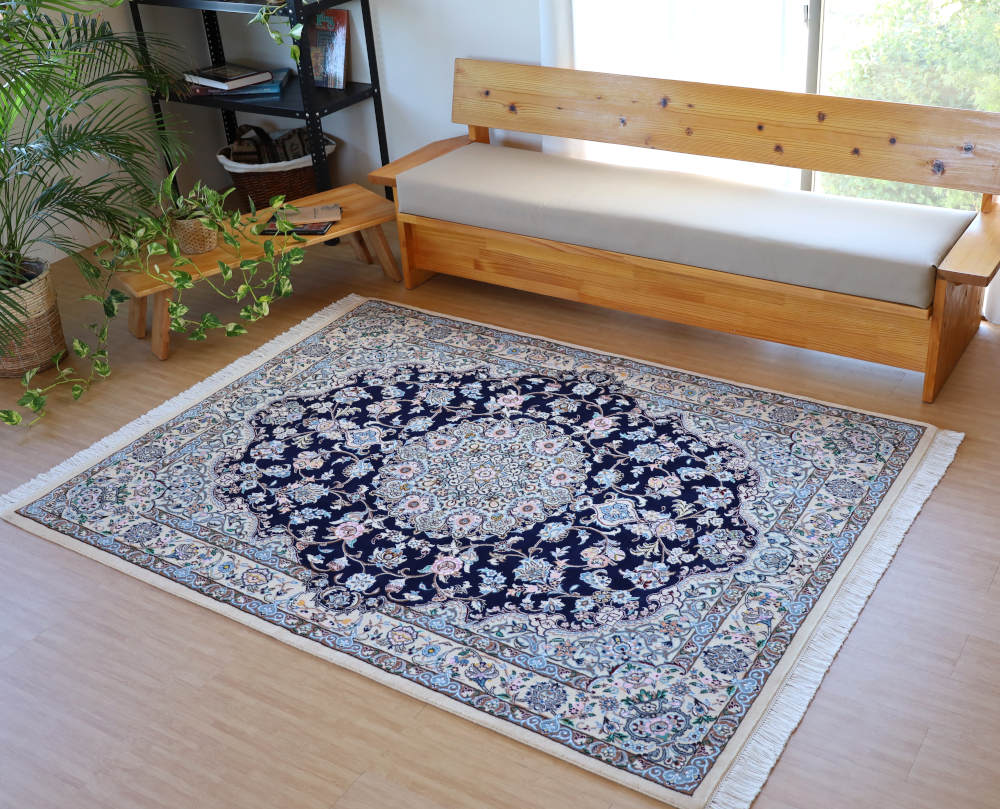 ペルシャ絨毯 イラン、ナイン産 201×151cm ウール＆シルク　ネイビー