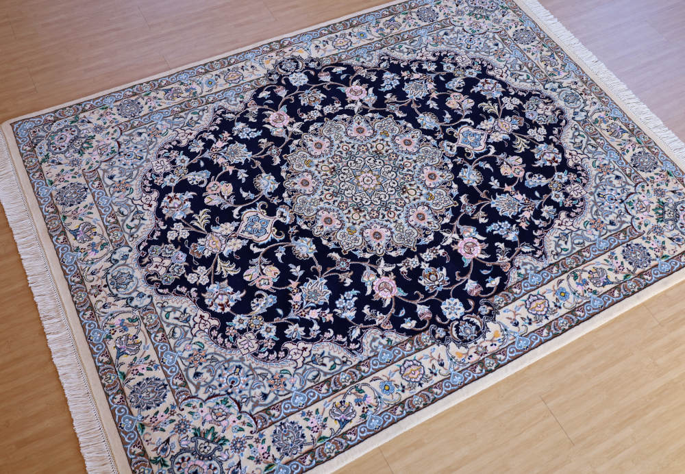 ペルシャ絨毯 イラン、ナイン産 201×151cm ウール＆シルク　ネイビー