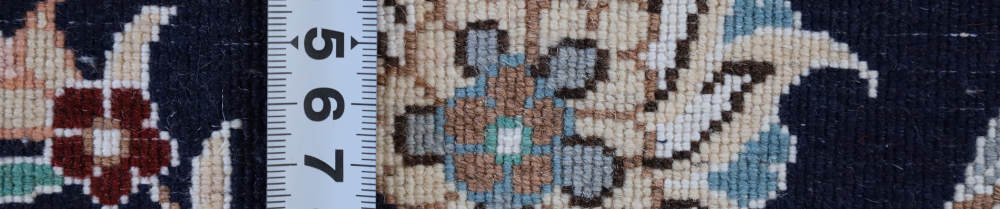 ペルシャ絨毯 イラン、ナイン産 201×151cm ウール＆シルク　ネイビー