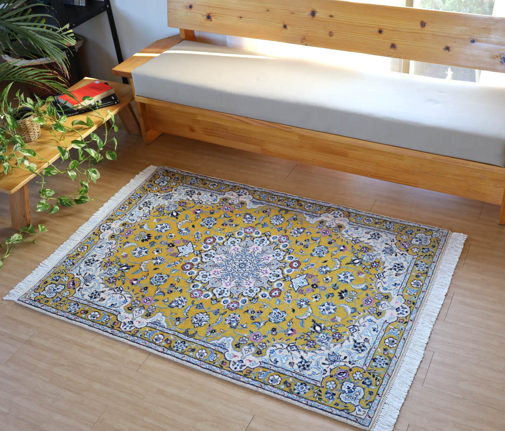 ペルシャ絨毯 ナイン産 147×103cm 黄色（品番:cp21644）ラグ｜手織ラグ