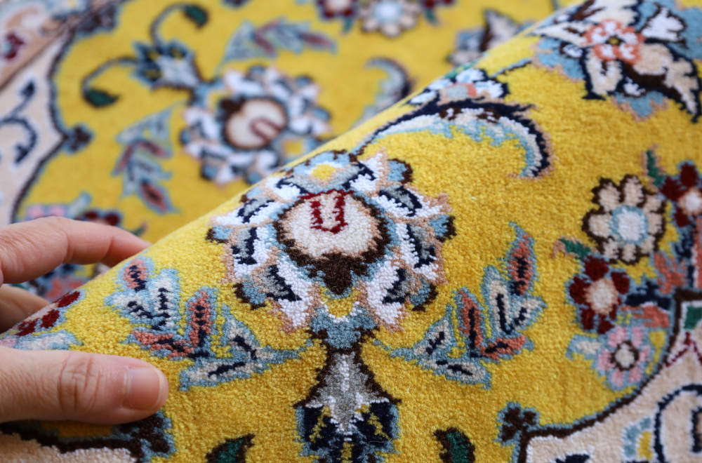 ペルシャ絨毯玄関マット イラン、ナイン産 88×62cm ウール＆シルク　黄色