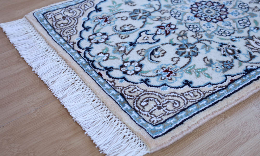 ペルシャ絨毯ナイン産　60×40cm　ミニサイズ