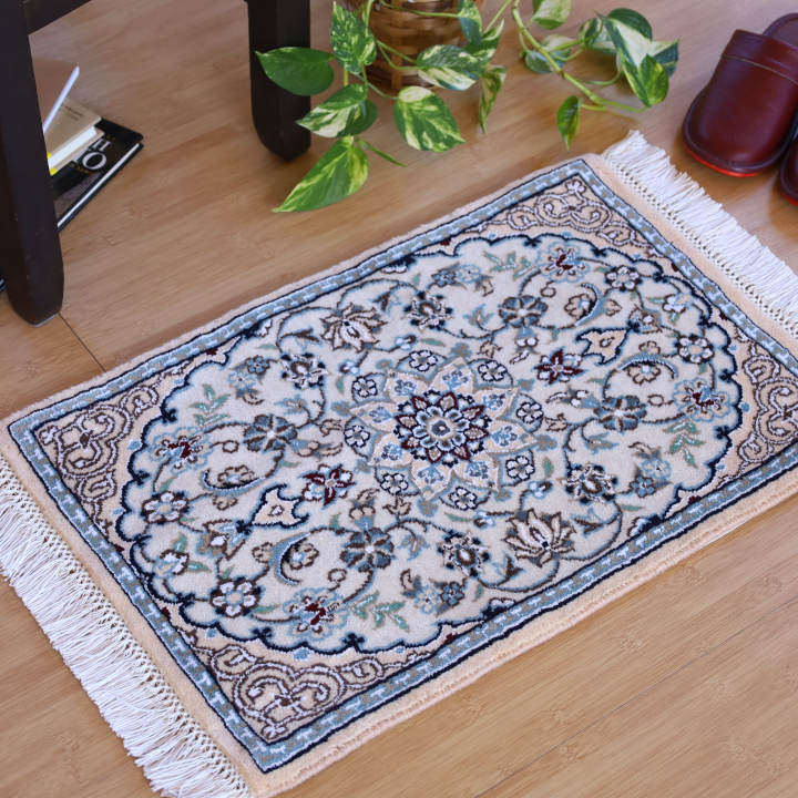 ペルシャ絨毯　ナイン産 60×40cm