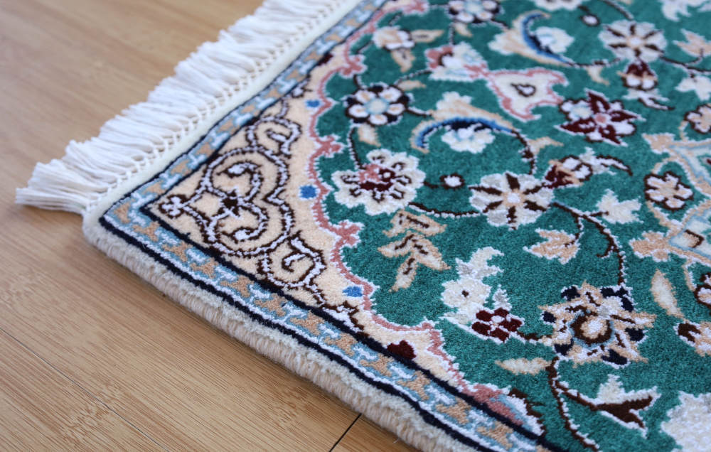 ペルシャ絨毯ナイン産　56×40cm　ミニサイズ