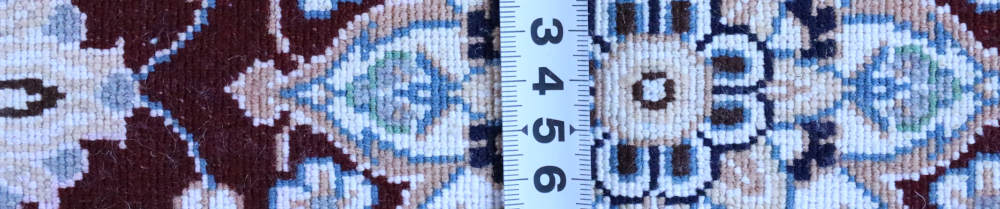 ペルシャ絨毯ナイン産　59×39cm　ミニサイズ