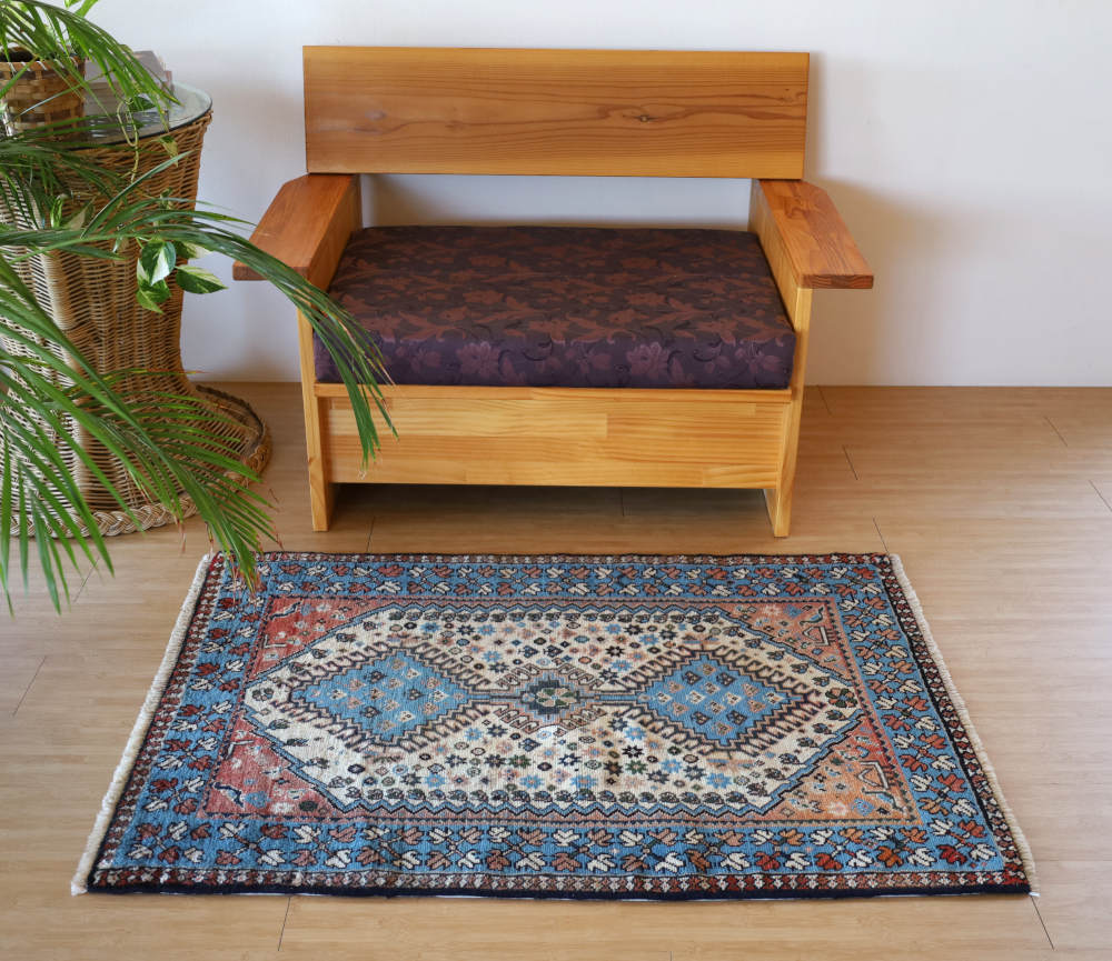 ペルシャ絨毯玄関マット イラン、ヤラメ・ルリ族 116×84cm オールド・ヴィンテージ