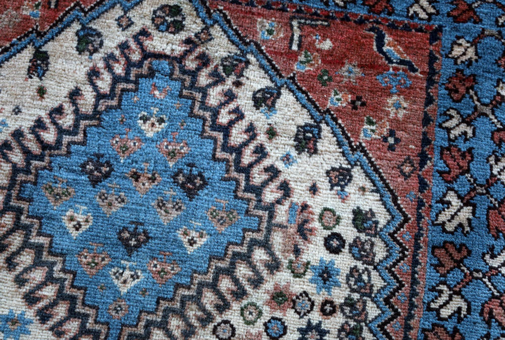 ペルシャ絨毯玄関マット イラン、ヤラメ・ルリ族 116×84cm オールド・ヴィンテージ