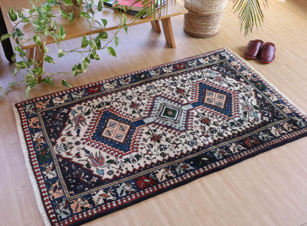 ヤラメ絨毯玄関マット イラン・ルリ族 136×85cm オールド・ヴィンテージ