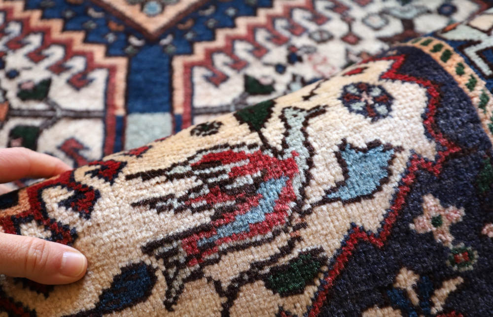 ペルシャ絨毯玄関マット イラン、ヤラメ・ルリ族 136×85cm オールド・ヴィンテージ