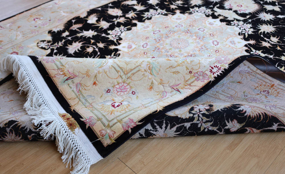 ペルシャ絨毯 イラン、タブリーズ産 205×153cm