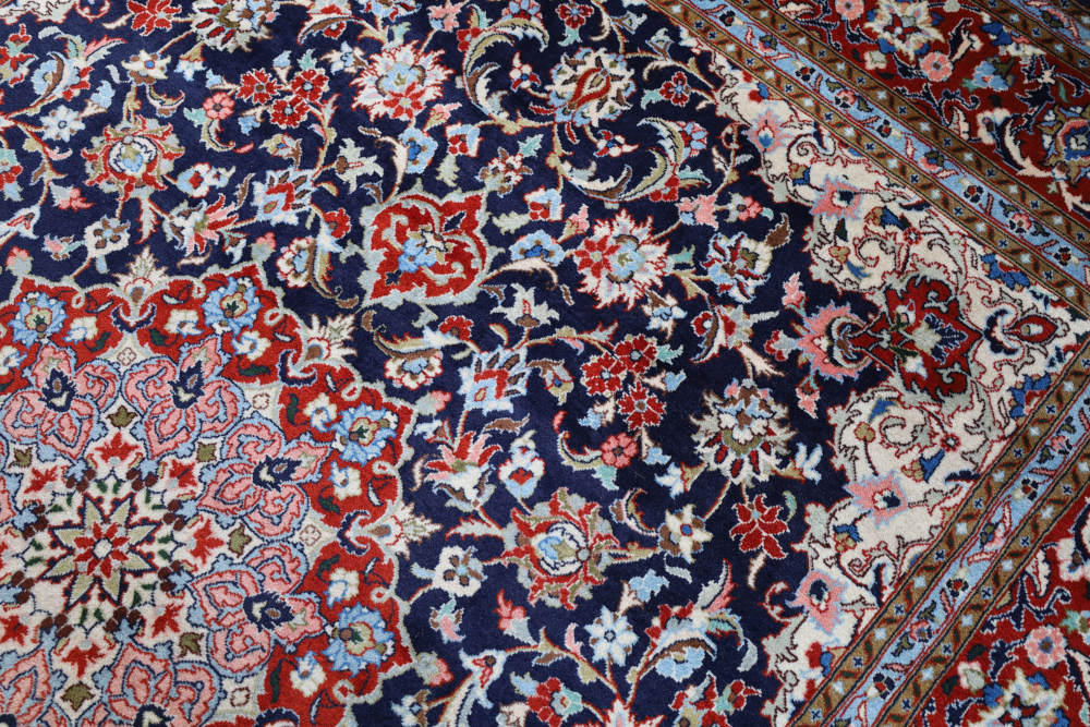 ペルシャ絨毯 イラン、サルーグ（サルーク）産 257×201cm シャーアッバースの花模様