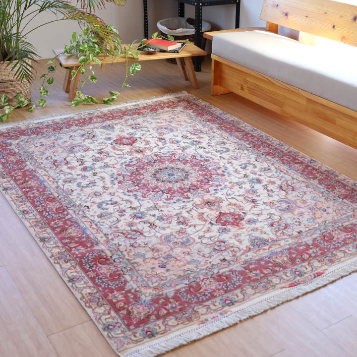 ペルシャ絨毯　タブリーズ産　206×153cm