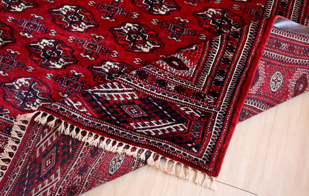 トルクメン絨毯　247×187cm